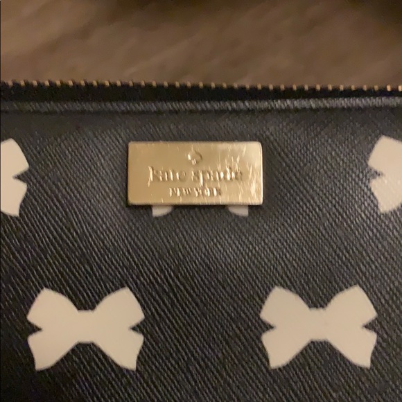 Kate Spade Wilson Road Wallet - Picture 5 of 7
